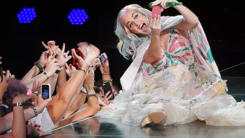 Katy Perry Cleveland photo 33